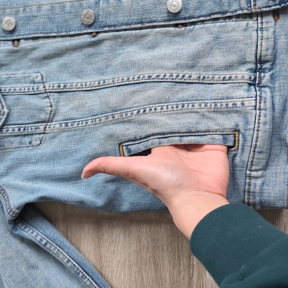 Levi's Denim Jacket - image 6